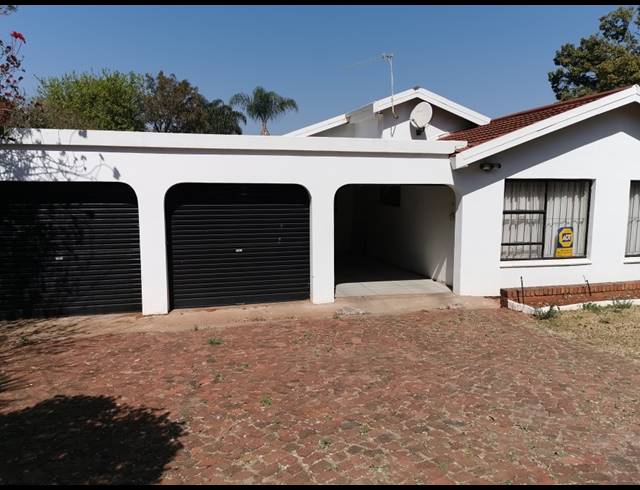 3 BEDROOM HOUSE SOLD IN MOUNTAIN VIEW